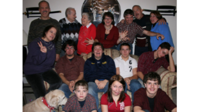 family_20100131_goofy.jpg (122079 bytes)
